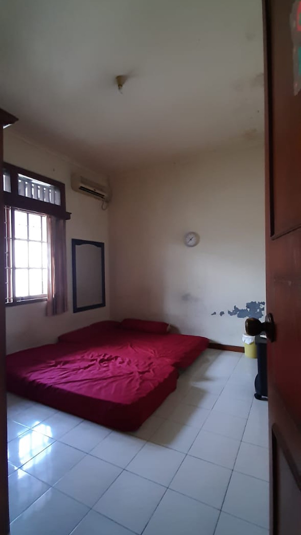 Rumah Luas Diarea Komplek Deplu ,Hitung Tanah Aja Dekat Akses Toll