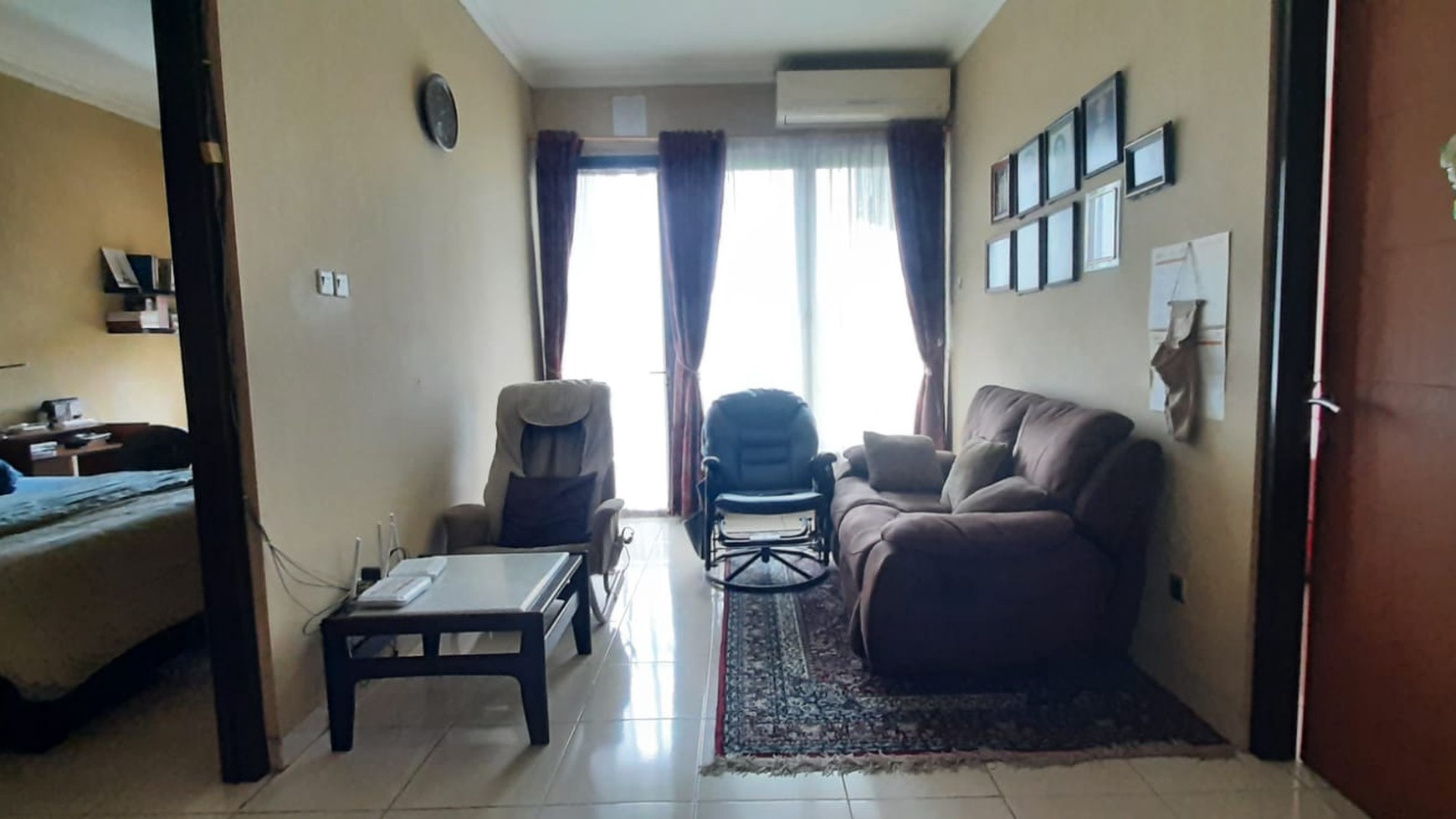 Rumah Bagus Diarea Komplek Deplu Cipadu Dekat Akses Toll JORR  