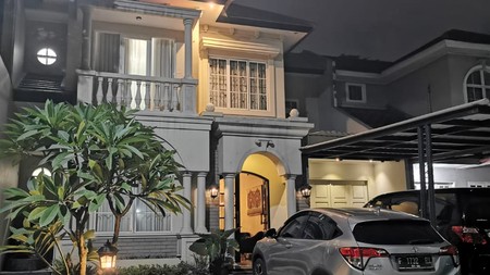 Turun Harga  - Rumah dua  lantai Mewah Homy di Kota Wisata 