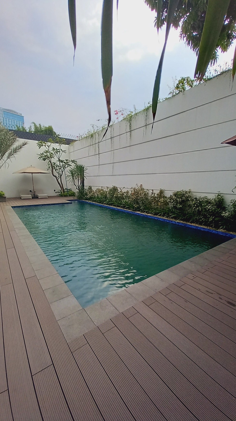 LUXURY HOUSE FOR SALE PONDOK INDAH