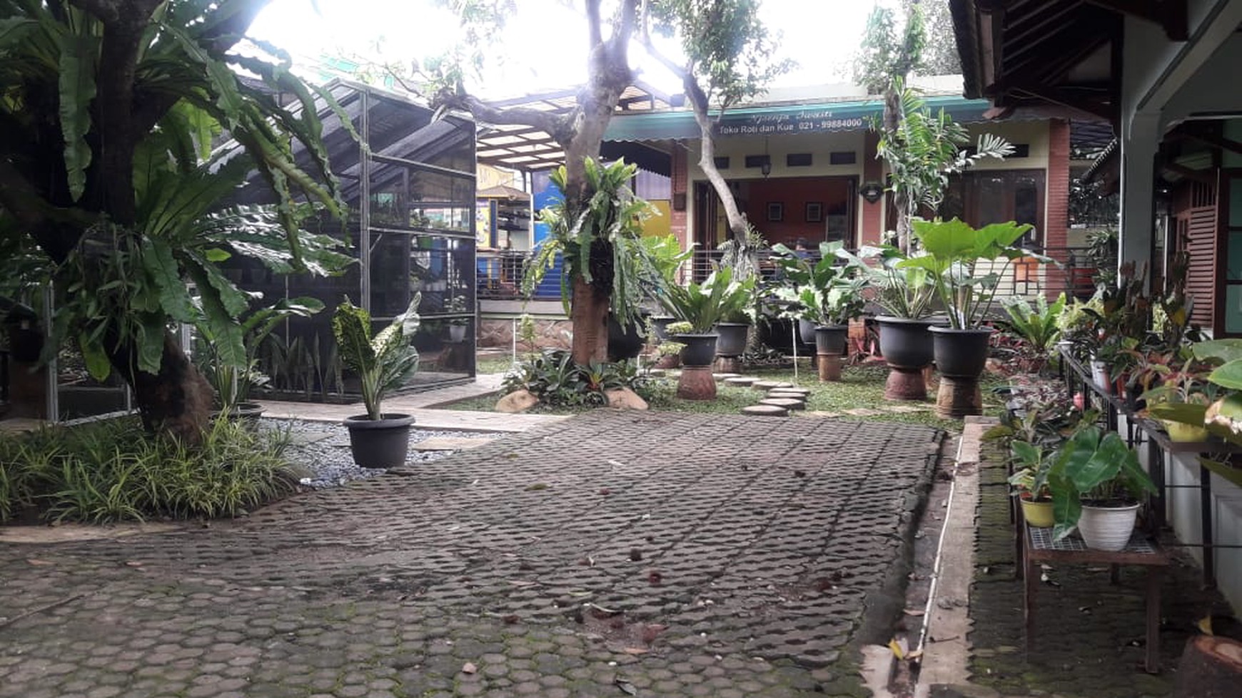 Hunian Asri Luas Diarea Jl Chairil Anwar Kreo, Near Gate Tol Kebon Jeruk