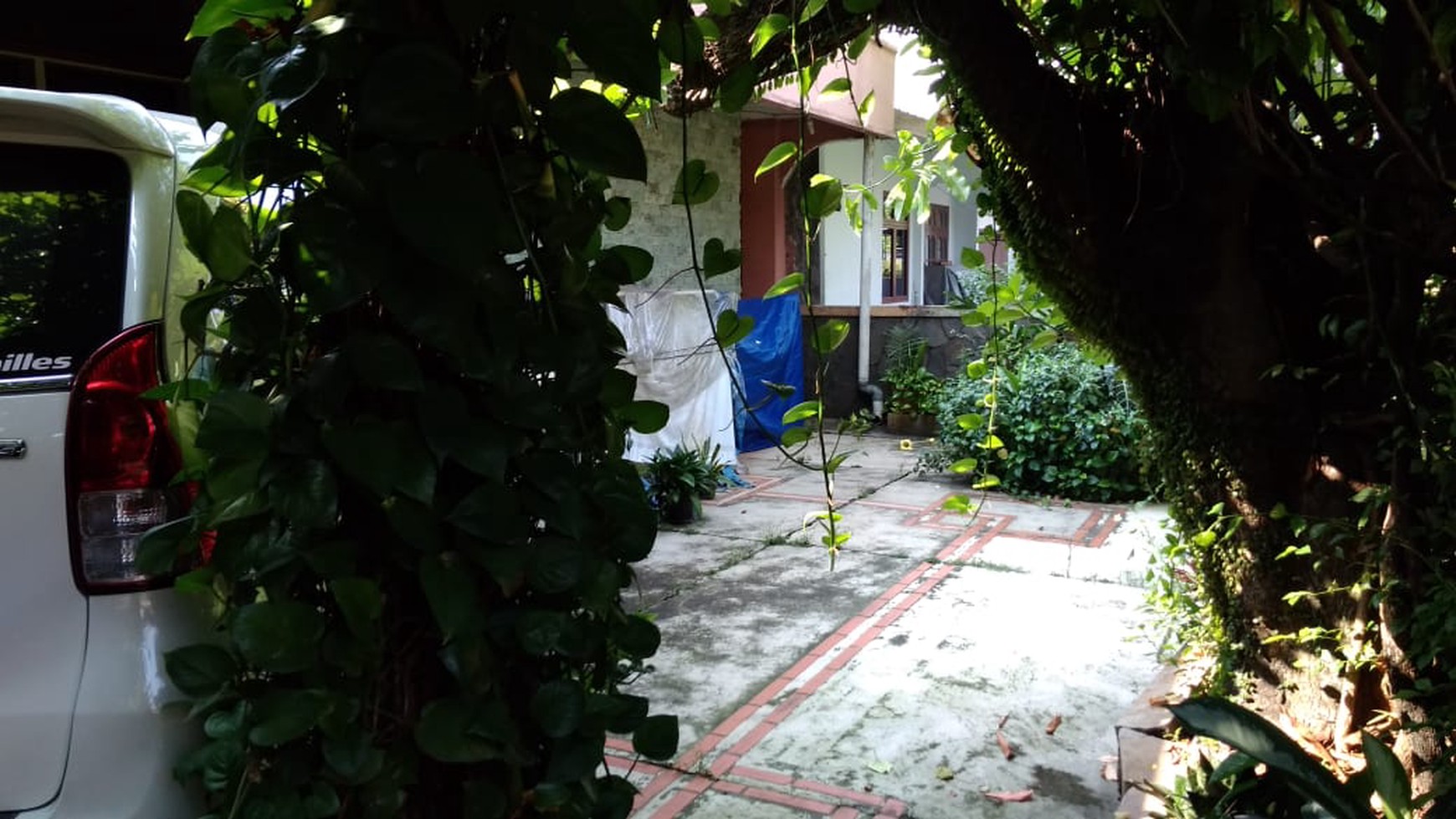 Rumah Luas Diarea Komplek Uniliver Pesanggrahan Bintaro, Akses Toll