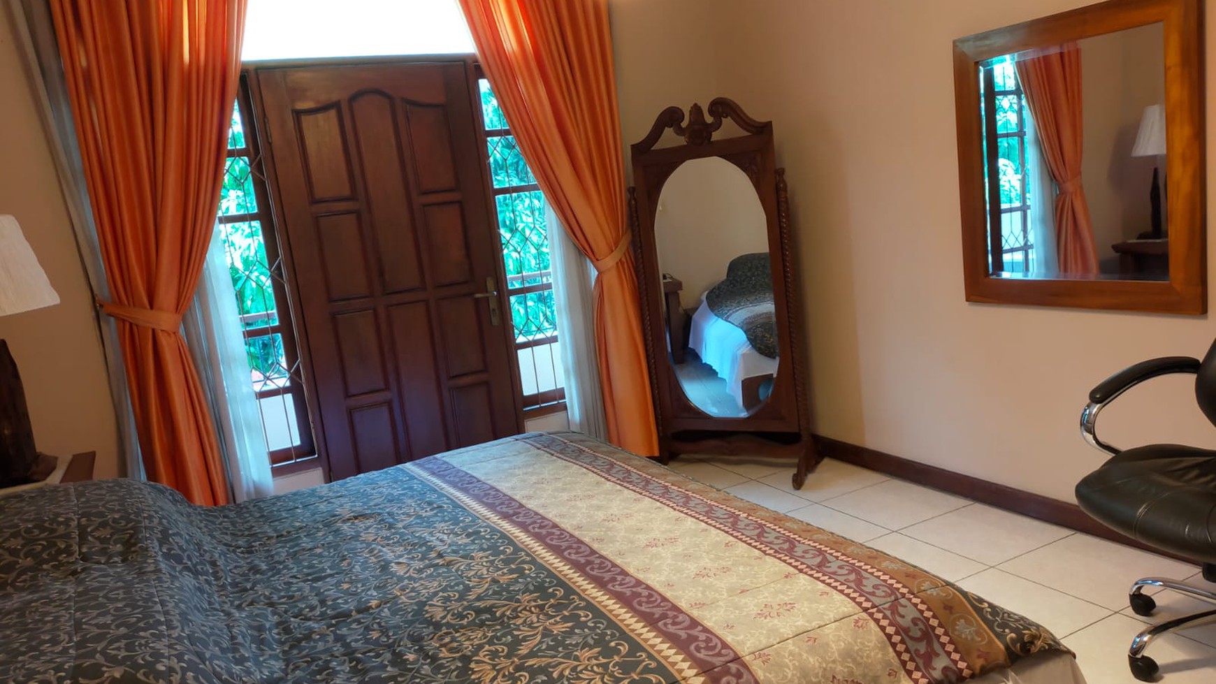 Rumah Luas Area Rempoa Plus S.poll Dekat Gatte Tol Jorr Veteran