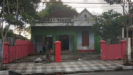 Rumah Strategis di Tengah Kota, Bekas Usaha Rumah Makan