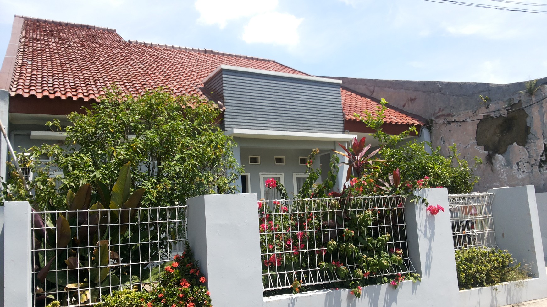 Rumah Asri Diarea Beji Depok Dekat Toll Stasiun,Comutter, Kampus 