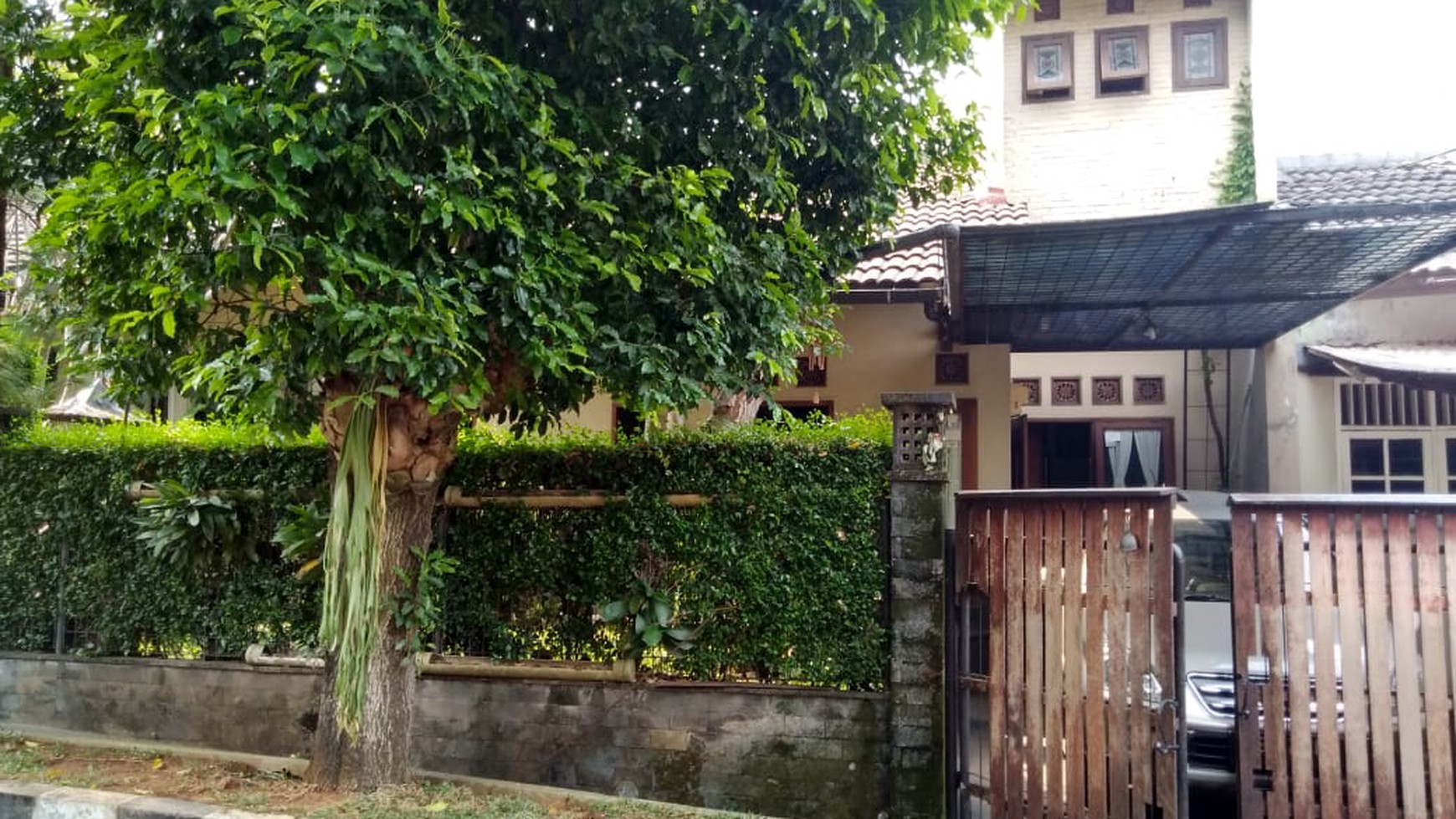 Permata Puri 2 rumah jadi 1(2in1)siap huni