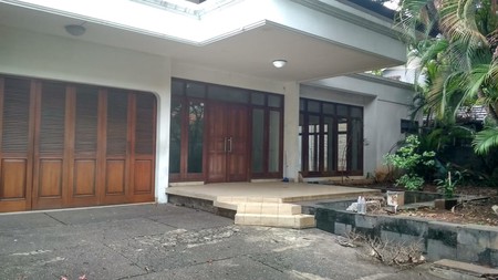 JUAL MURAH RUMAH 2 LANTAI DIBAWAH HARGA APRAISAL TERBARU DI JL KYAI MAJA, KEBAYORAN BARU, JAKARTA SELATAN