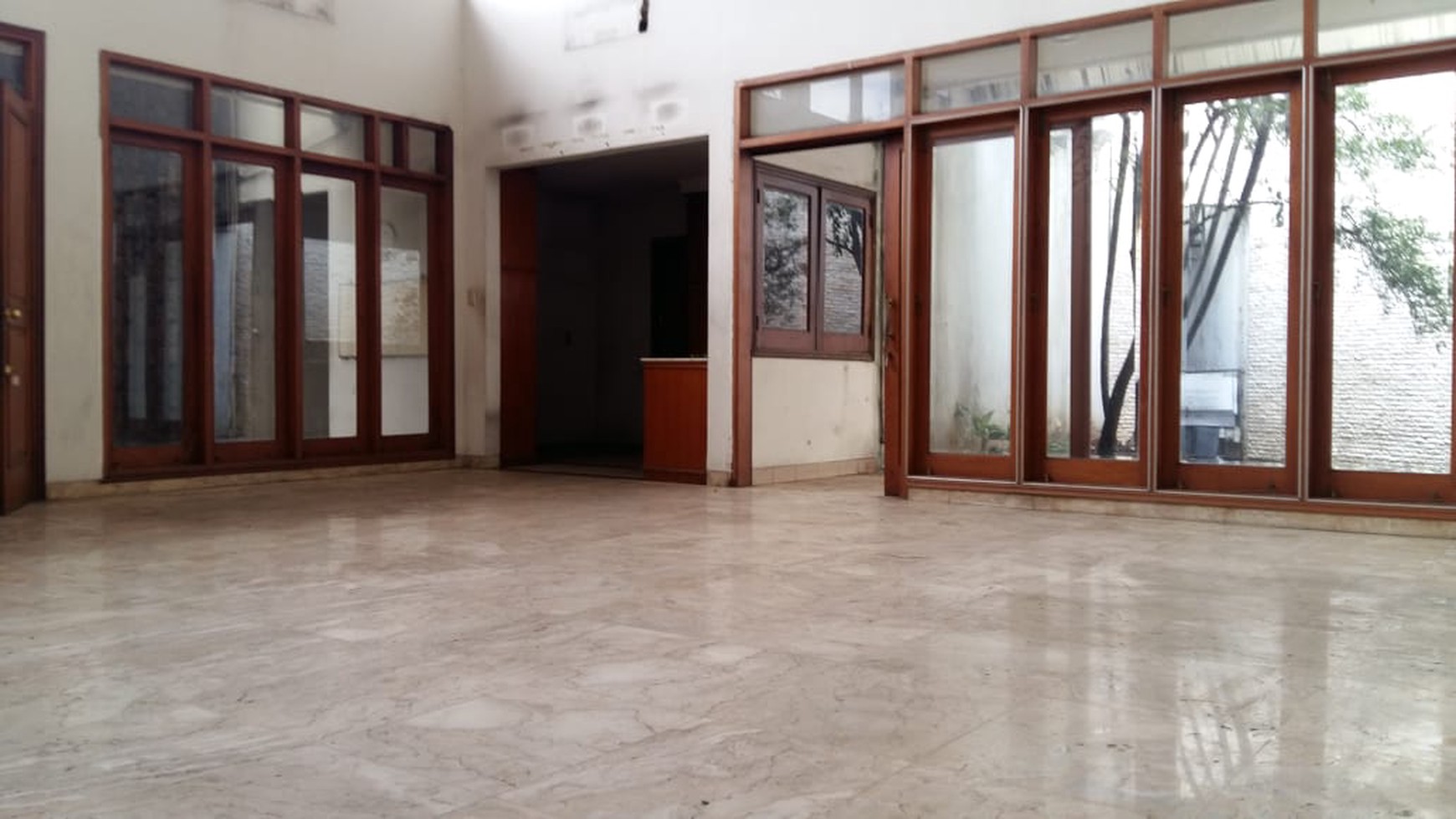 JUAL MURAH RUMAH 2 LANTAI DIBAWAH HARGA APRAISAL TERBARU DI JL KYAI MAJA, KEBAYORAN BARU, JAKARTA SELATAN