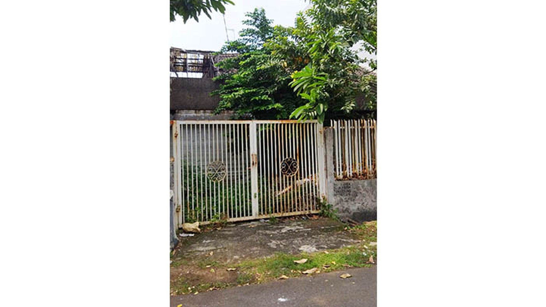 kavling kotak /Rumah Tua Pulomas Timur, Luas 182m, stragegis, harga nego