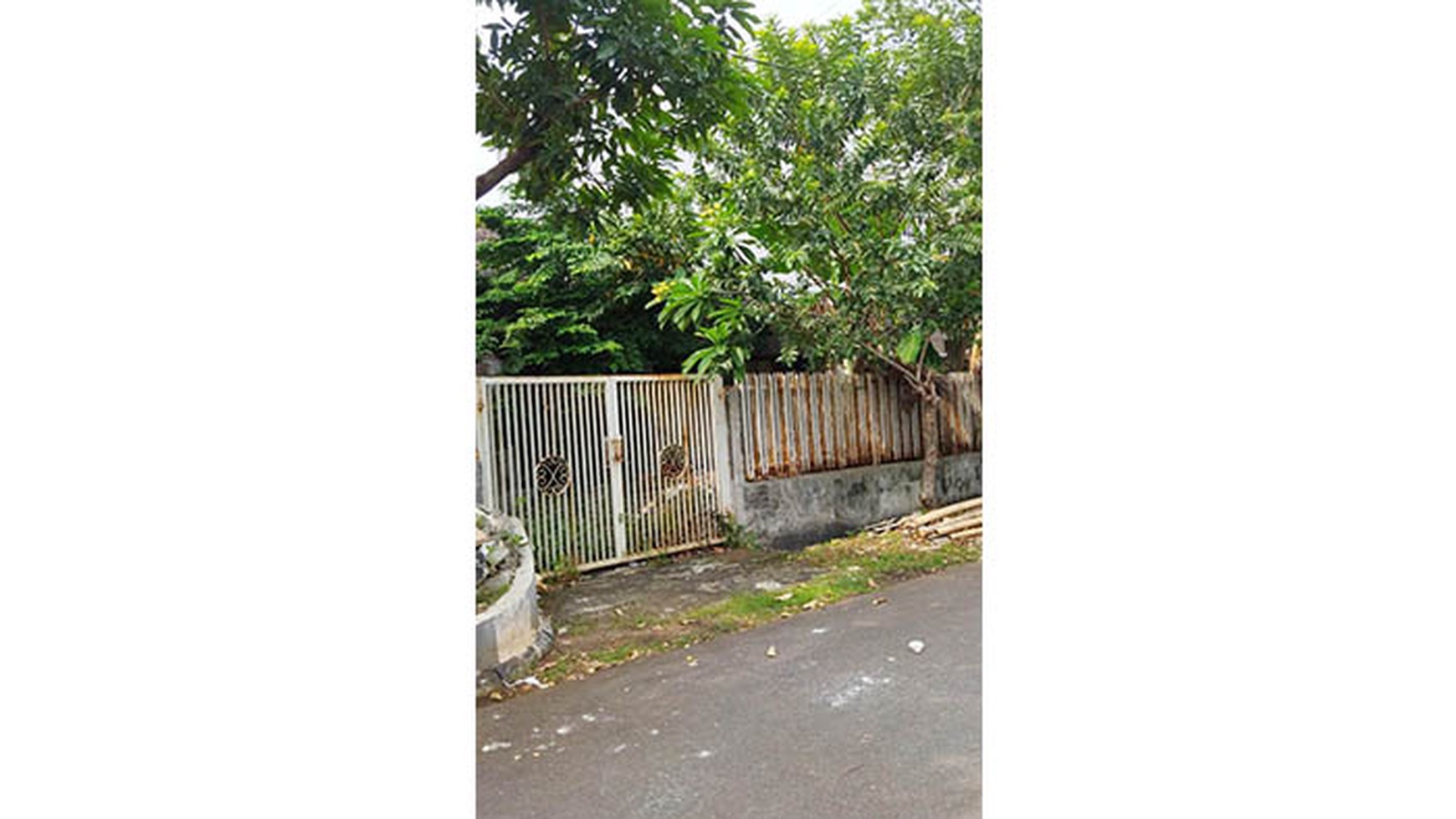 kavling kotak /Rumah Tua Pulomas Timur, Luas 182m, stragegis, harga nego