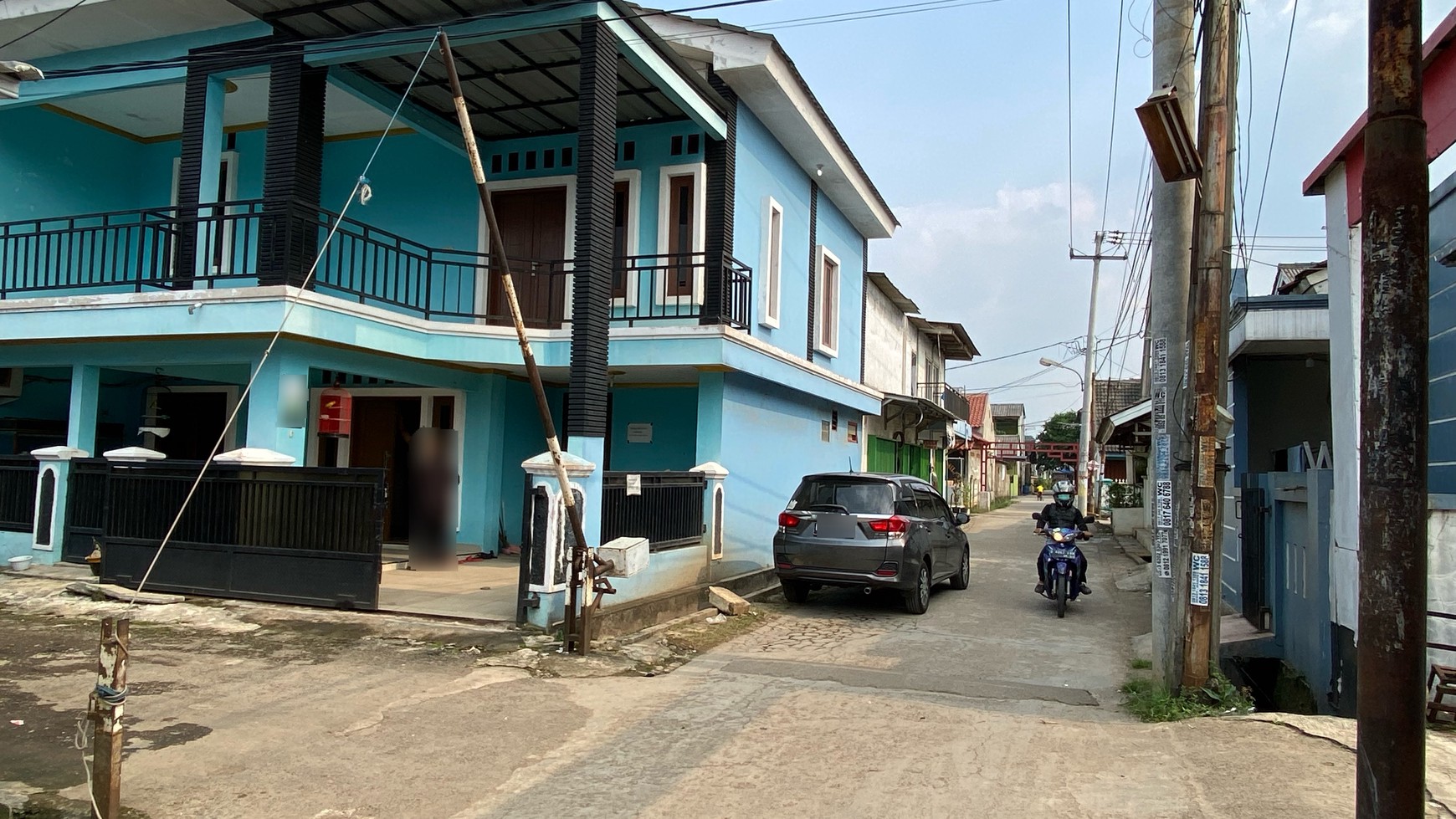 Rumah Hoek di Griya Alam Sentosa, Cibubur