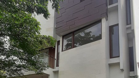 Rumah Cluster di Karang Tengah Lebak Bulus Jakarta Selatan.