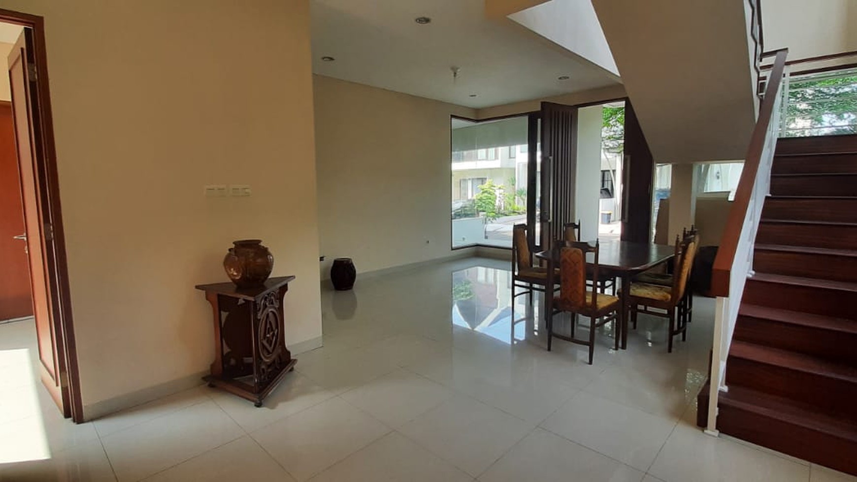 Rumah Cluster di Karang Tengah Lebak Bulus Jakarta Selatan.