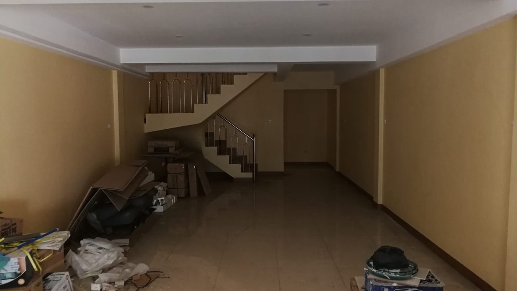 Ruko baru renovasi,sdh tinggi dari jalanan di Kelapa gading