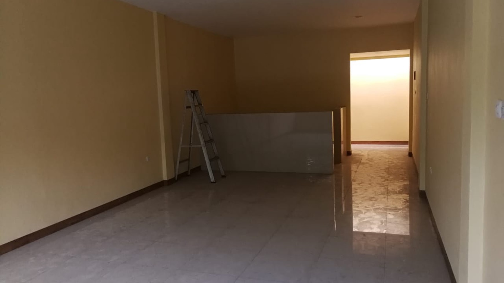 Ruko baru renovasi,sdh tinggi dari jalanan di Kelapa gading