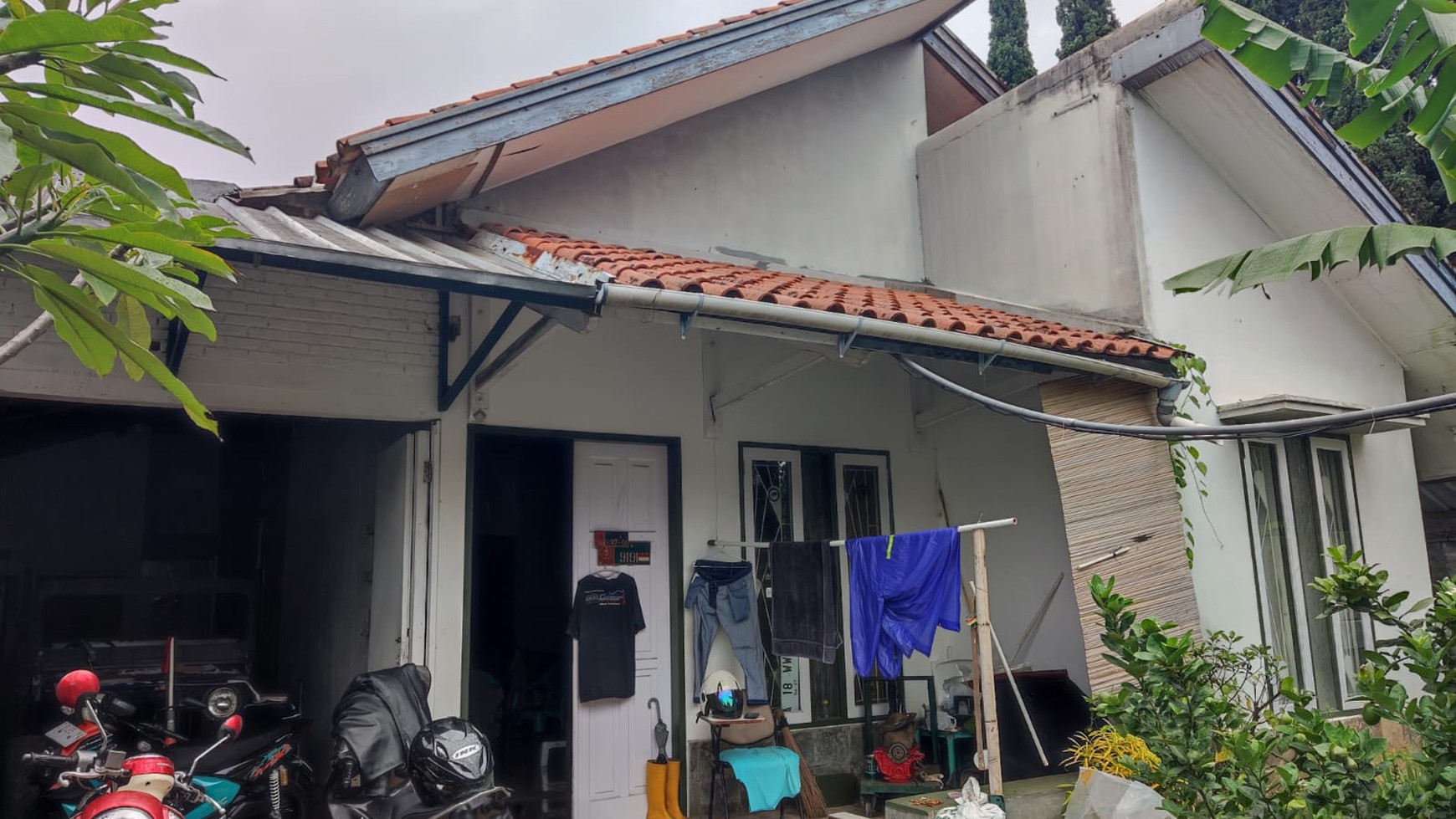 Rumah Luas 1 Lantai di Sariwangi, Sayap Setra Duta, Bandung!