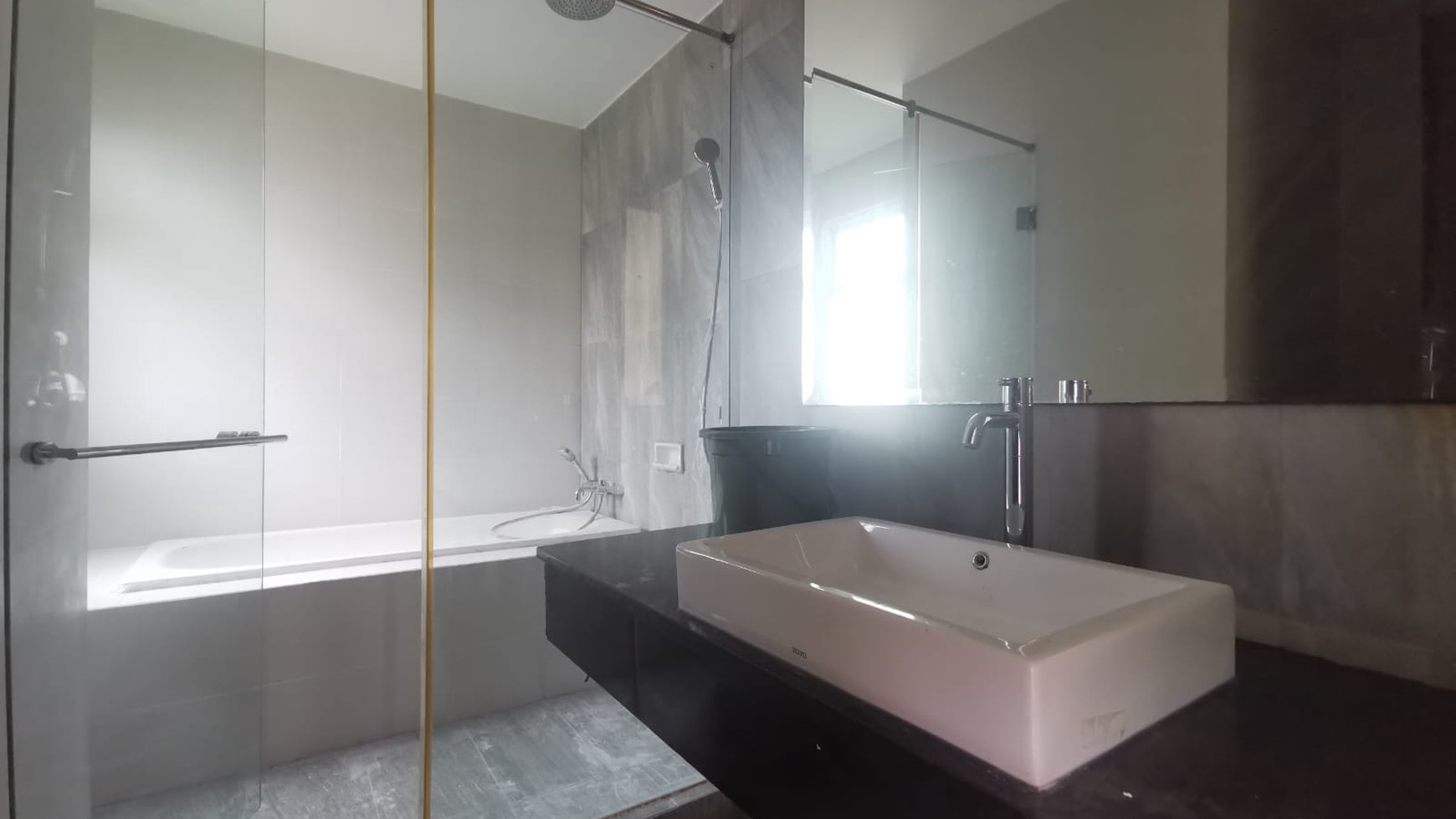 apartemen Penthouse 2 Lantai luas 322m,  jarang ada apartemen seperti rumah, Sherwood Twr Wellington Kelapa Gading 