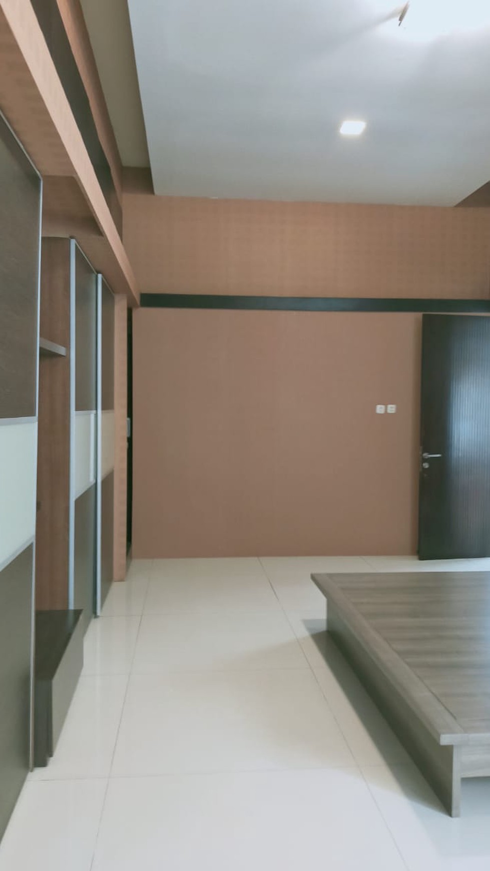 Rumah Lux Semi Furnished di Komplek Setra Indah, Bandung