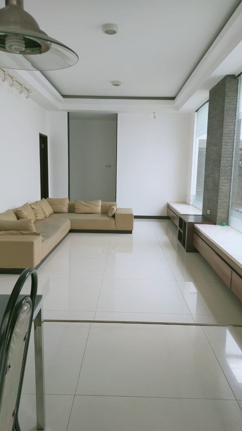 Rumah Lux Semi Furnished di Komplek Setra Indah, Bandung