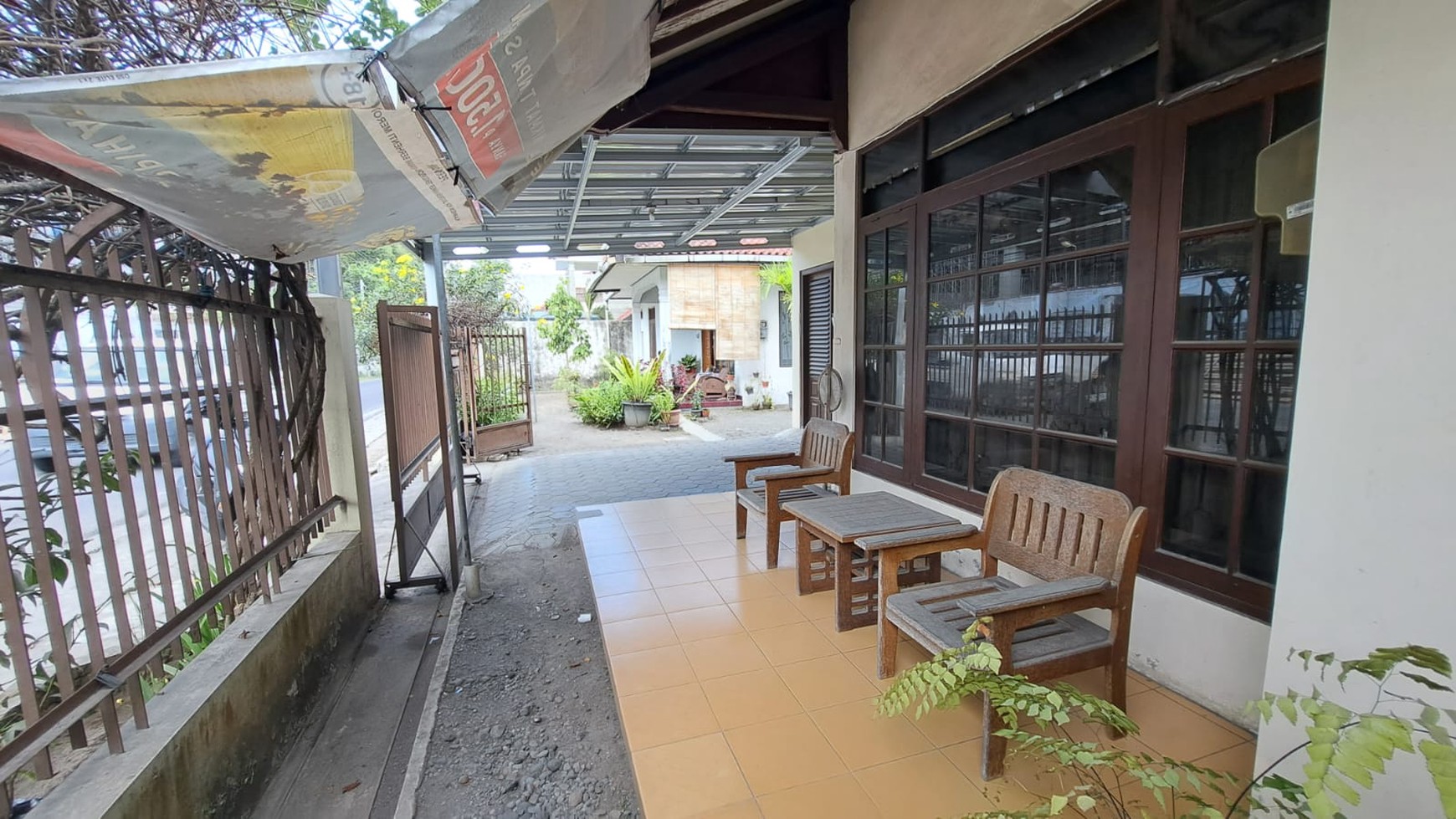 Rumah Kost 16 Kamar Lokasi Strategis Depan Kampus UPN Depok Sleman