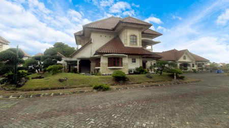 Rumah Mewah Di Salah Satu Perumahan Premium Pesona Merapi, Ngaglik, Sleman