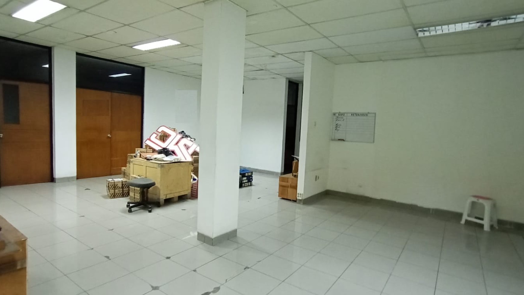 GEDUNG 3LANTAI LOKASI STRATEGIS SIAP HUNI DI HASYIM ASHARI, JAKARTA PUSAT