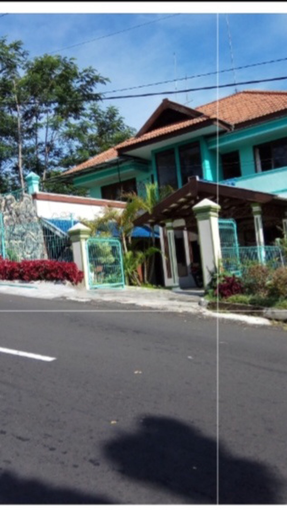 Villa Leduk Tretes Prigen Pandaan JATIM -Luas 450 m2 -  9 K.Tidur - 2 Lantai - SHM