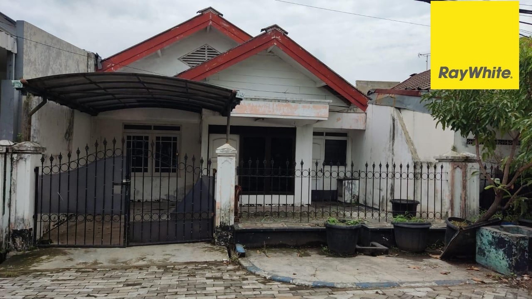 Dijual Rumah Hitung Tanah SHM di Jl Nanas, Pondok Tjandra Sidoarjo