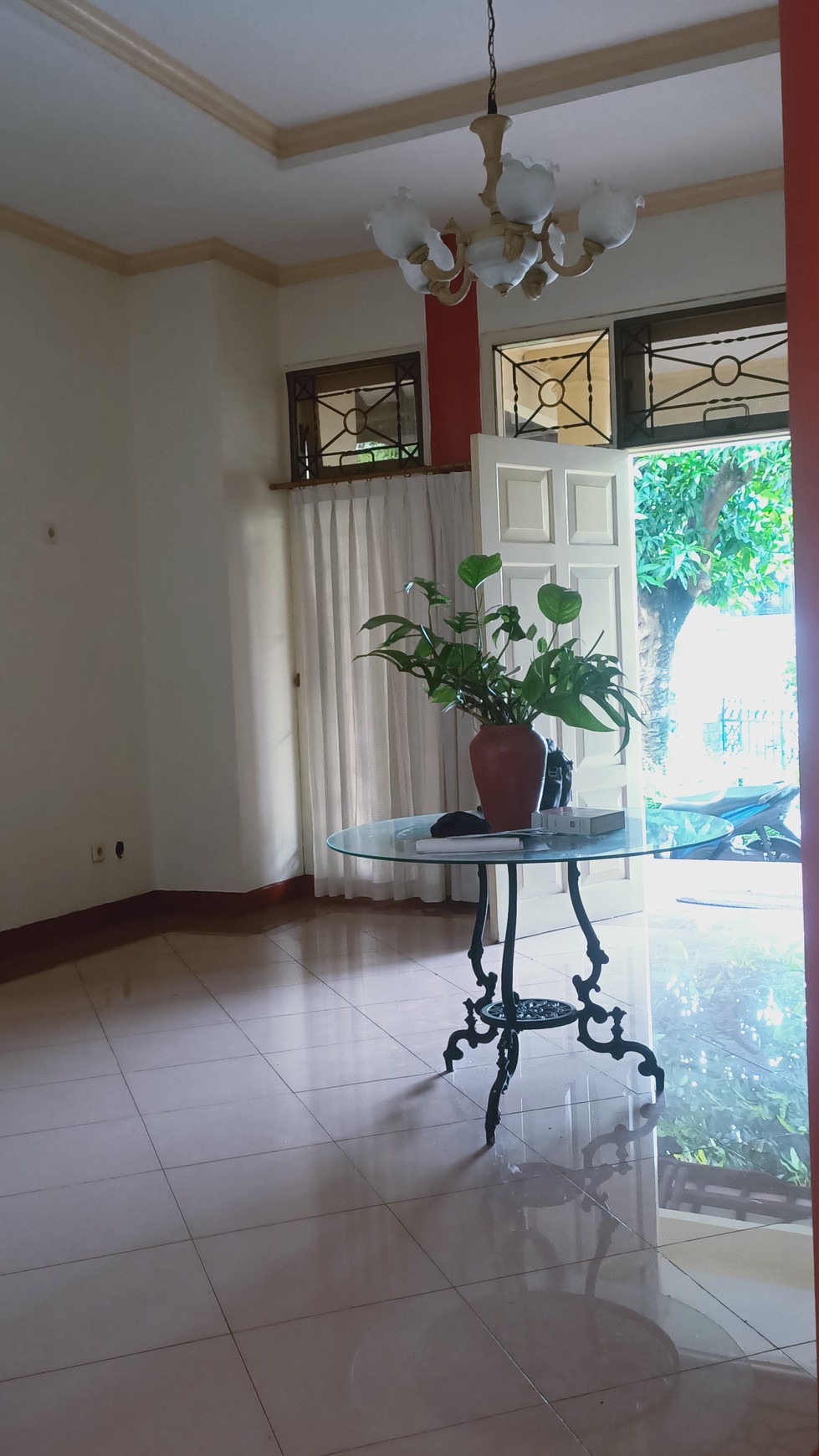 Dijual rumah Lux siap huni di Bintaro