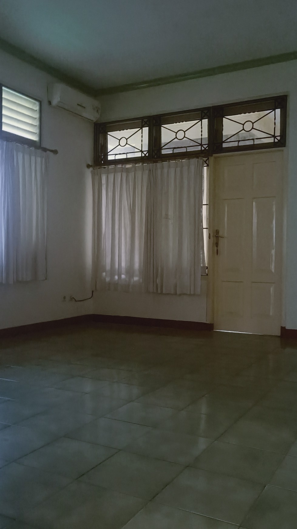 Dijual rumah Lux siap huni di Bintaro