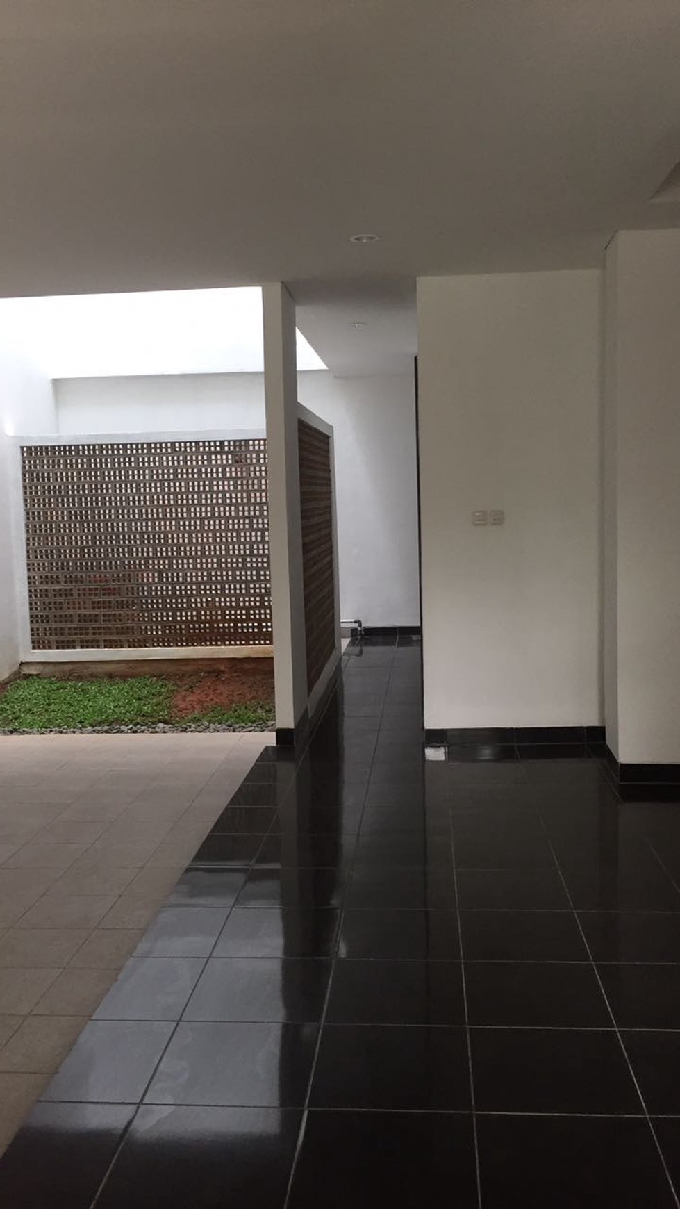 Rumah minimalis,siap huni di Pondok Indah Jakarta Selatan.