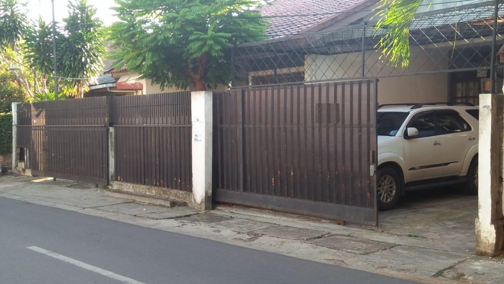 Rumah Siap Huni di Bintaro.