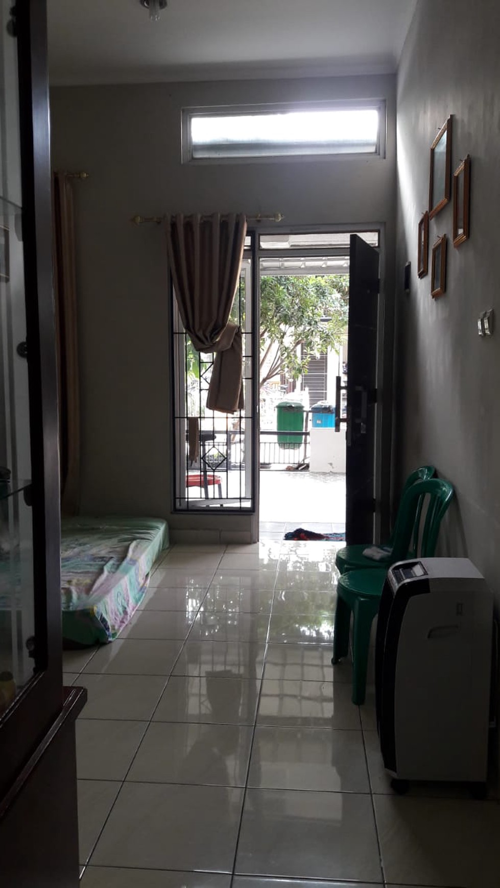 Di jual rumah siap huni di metland cileungsi dalam cluster harga nego