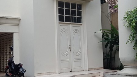 Comfortable house in Kemang Dalam area "negotiable"