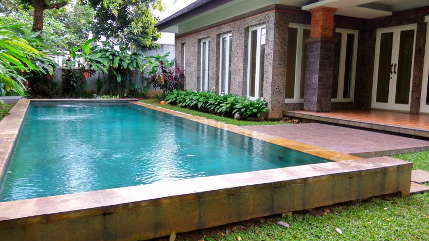 Comfortable and beautiful house In area kemang for expatriat and others "The price can be negotiable"