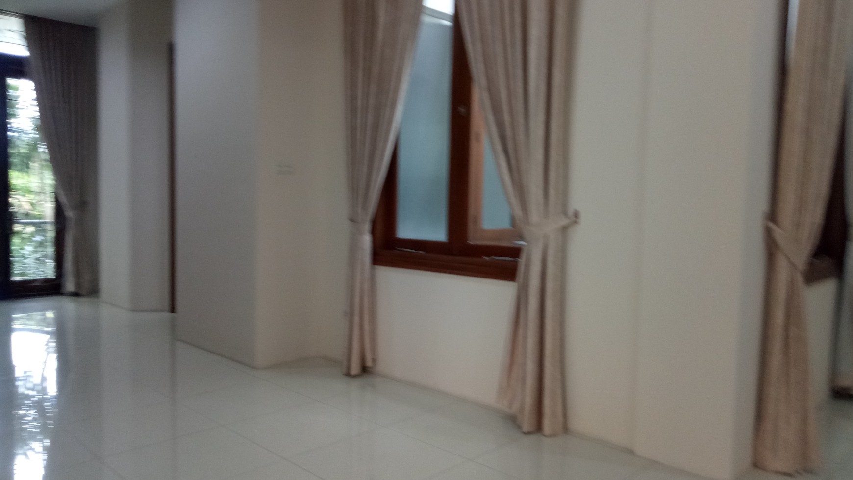 Luxury house in Kemang area ready for rent