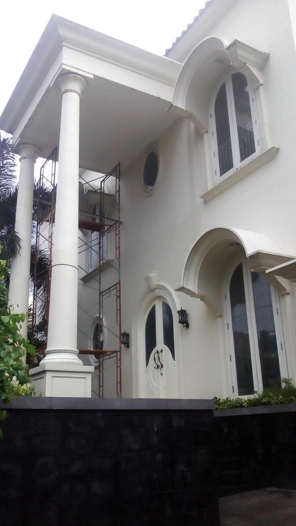 Nice house in kemang area for expatriat and others "limited edition"