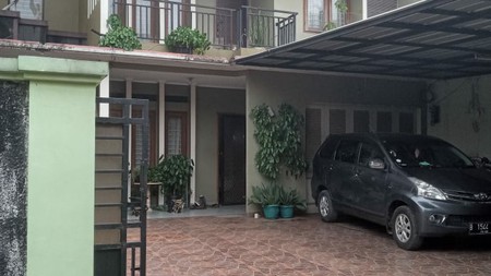 Rumah cantik dan asri di ciracas  cibubur jakarta timur harga nego