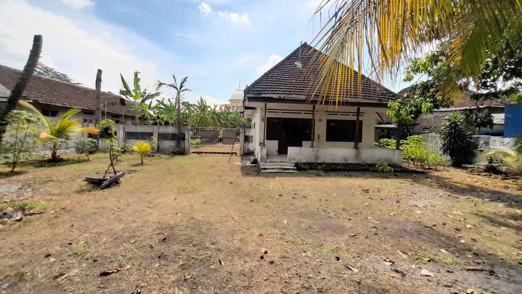 Rumah Hitung Tanah !!! di Lespadangan, Ngares Kidul, Terusan, Mojokerto, Cocok untuk usaha, Nol Jalan Raya