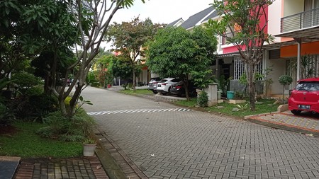 Dijual rumah area Serpong Utara Tangerang Selatan Banten. Perumahan Residence One bsd city