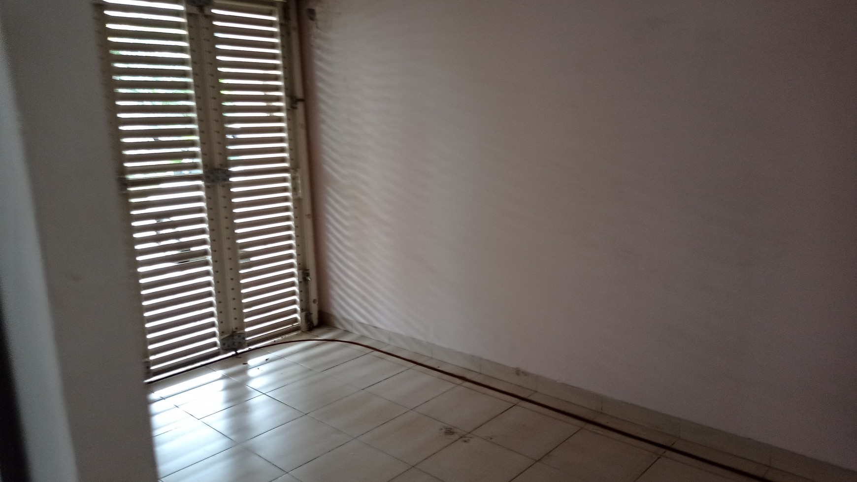 Dijual rumah area Serpong Utara Tangerang Selatan Banten. Perumahan Residence One bsd city