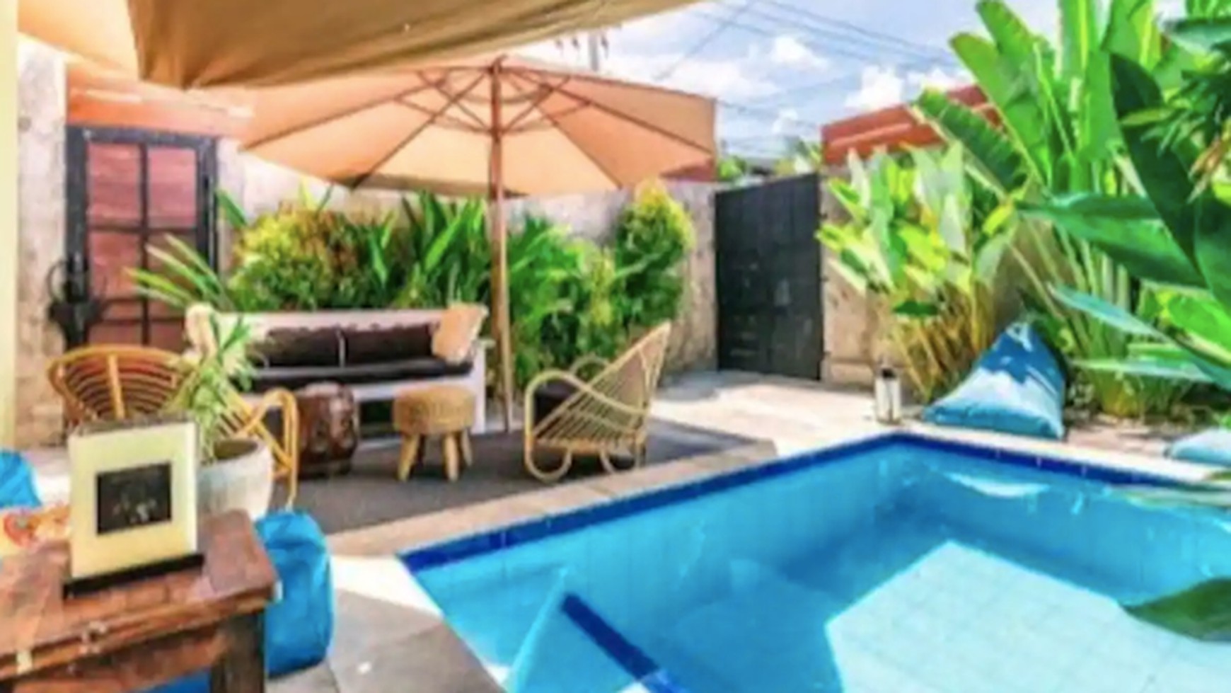 For Rent Yearly - Villa 2 bedrooms with view rice field in a strategic and busy area , Canggu