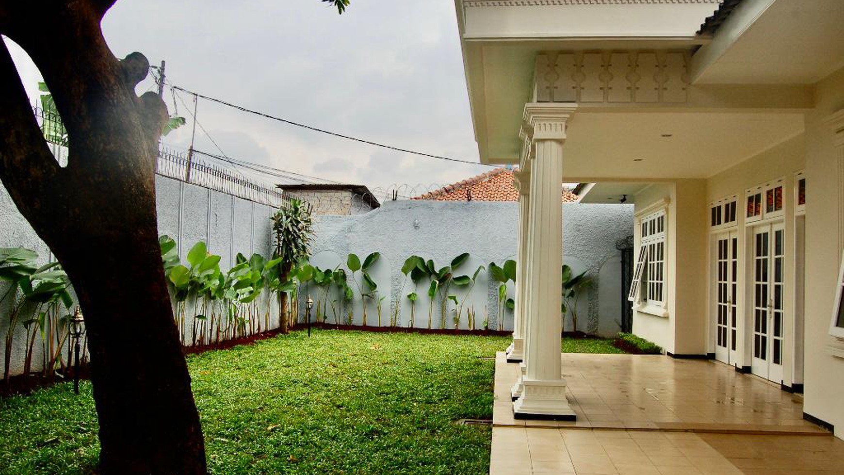 Beautiful and Cozy House for Rent at Kemang Area