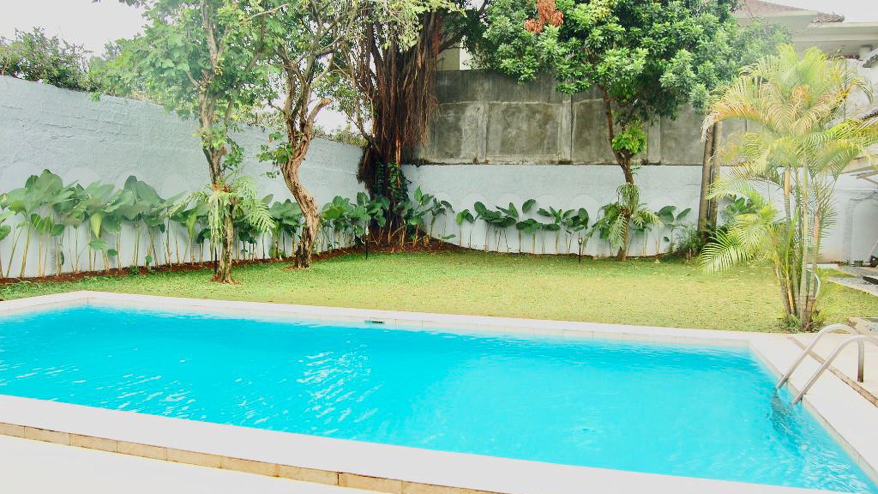 Beautiful and Cozy House for Rent at Kemang Area