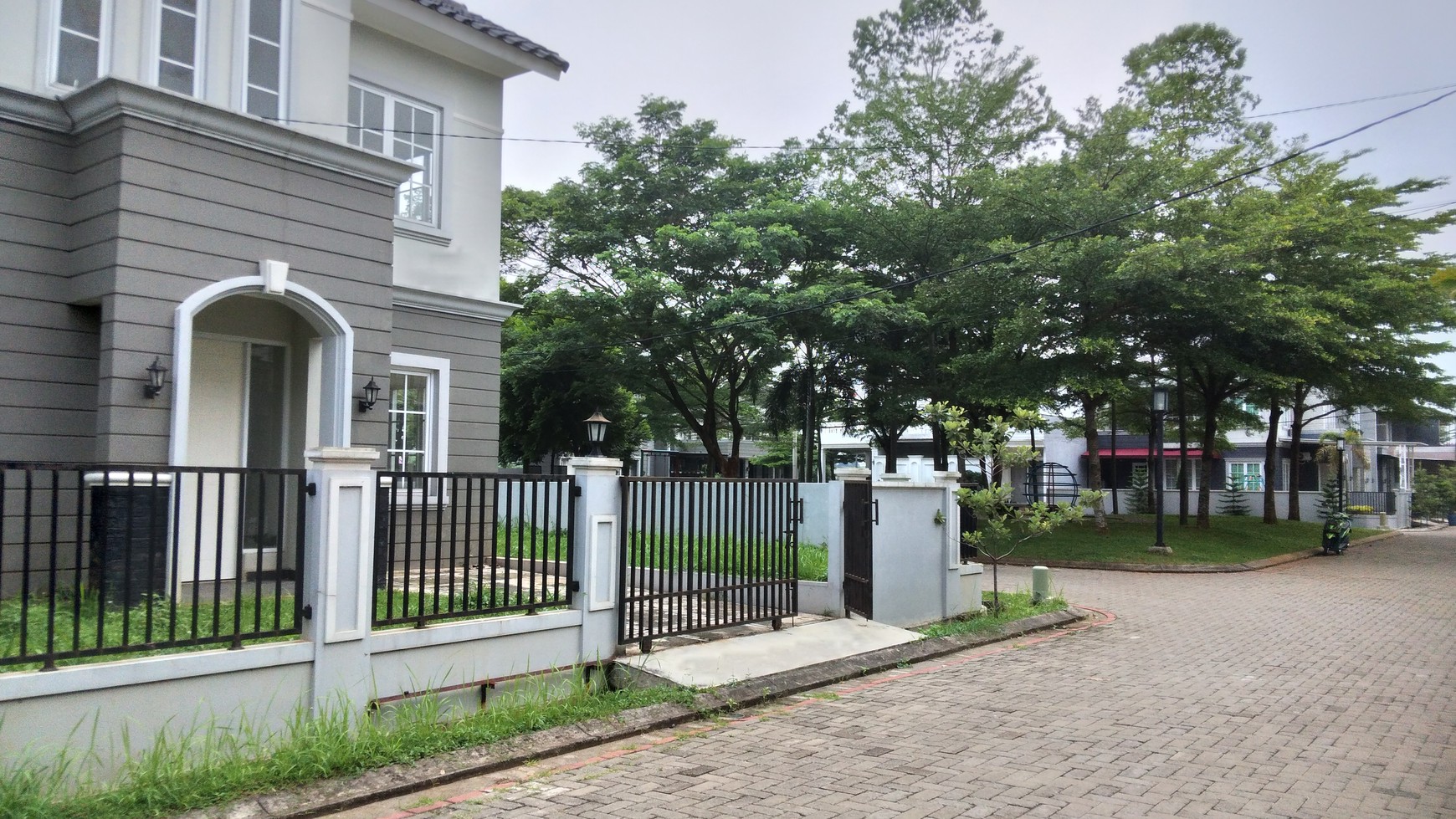 Rumah Cantik 2 Lantai, Hoek, Dekat Taman di Harvest City, Cileungsi, Cibubur