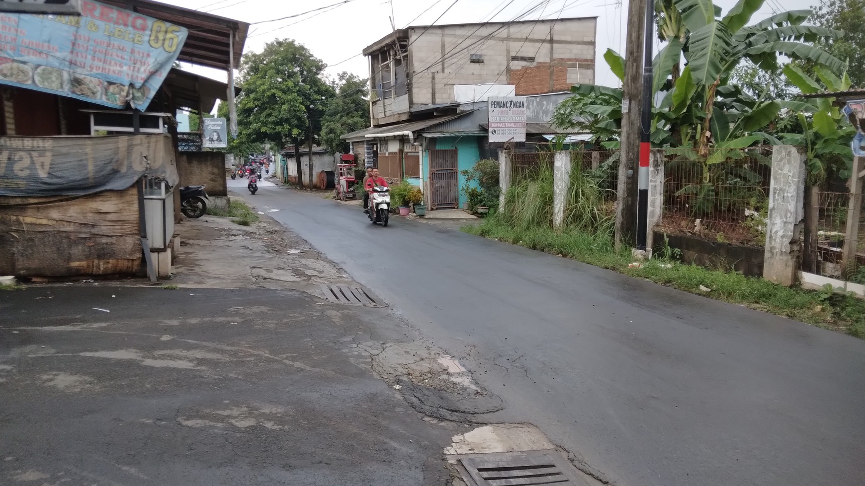 Rumah pinggir jalan di jl bengkong bekasi harga nego