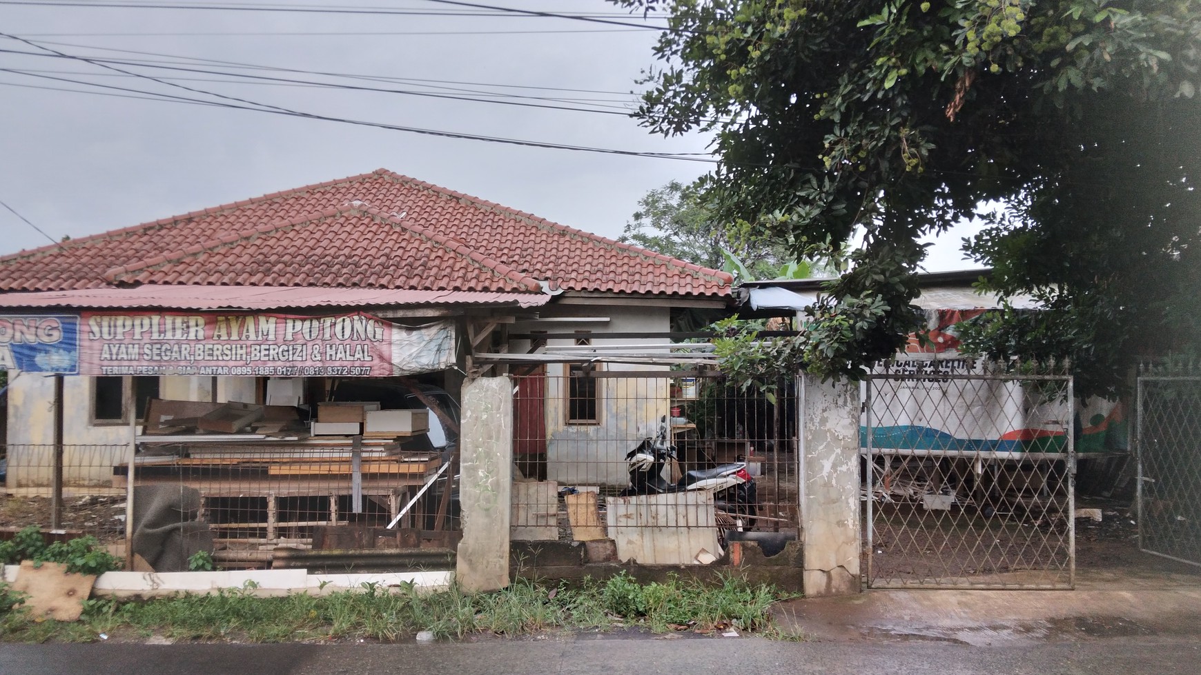 Rumah pinggir jalan di jl bengkong bekasi harga nego