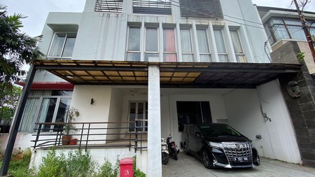 Dijual Townhouse Murah Area Cilandak Dekat MRT. Turun Harga!!