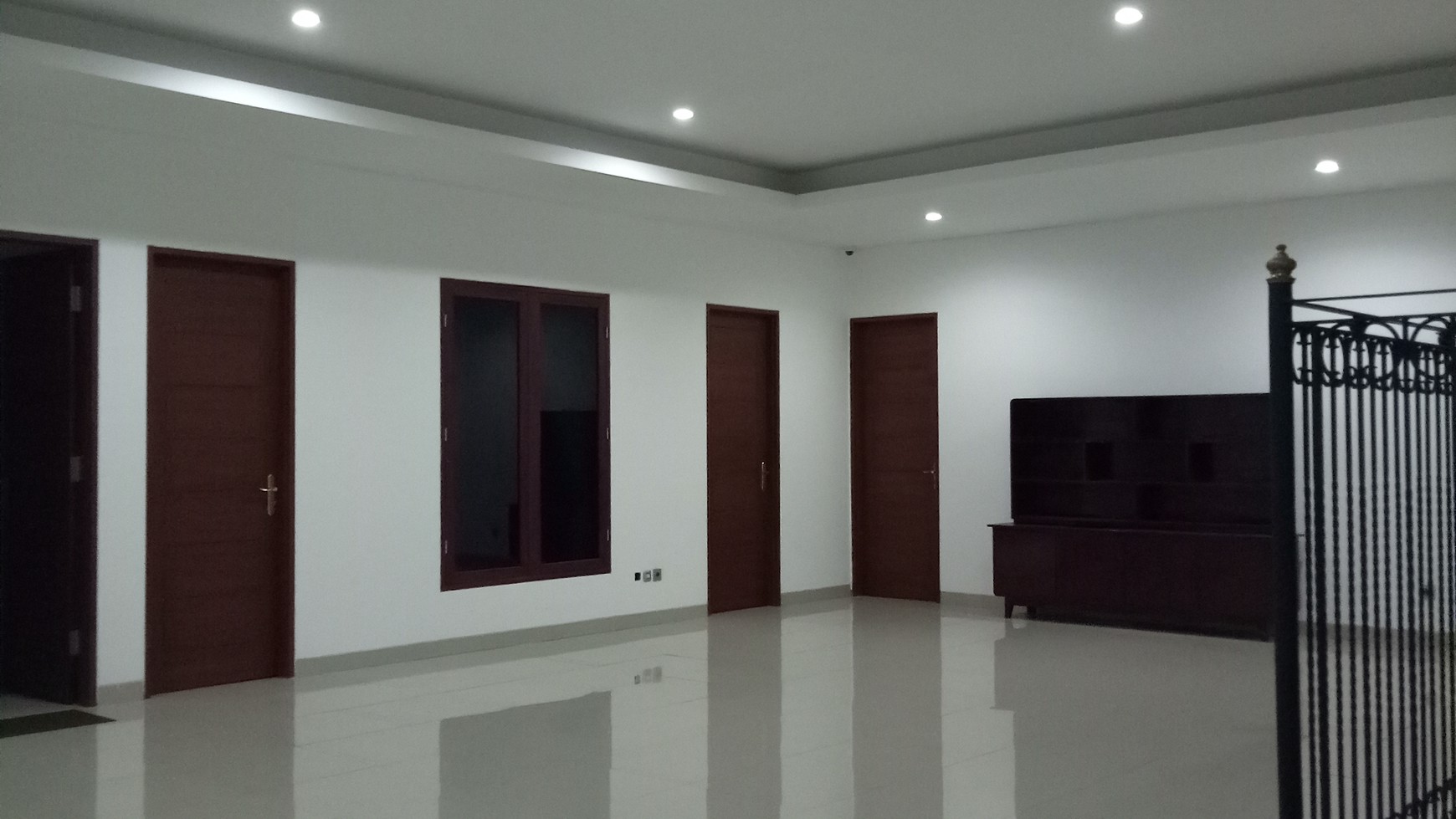 Rumah Brand New Dijual dalam komplek di area Pancoran, Jakarta Selatan