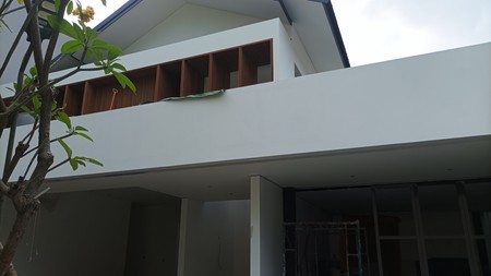 Rumah baru renoasi total, diarea Kuningan/MegaKuningan, Jakarta Selatan